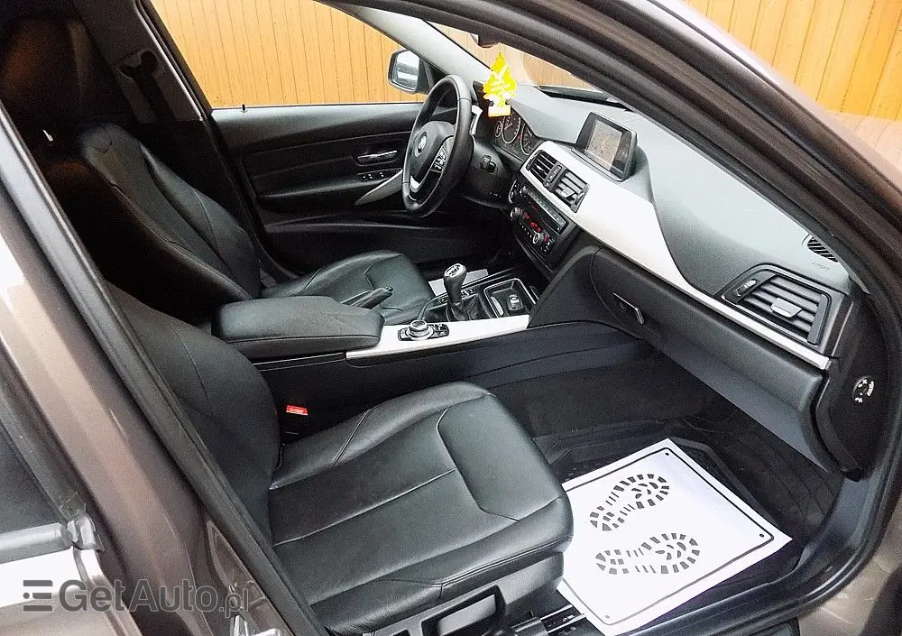 BMW Seria 3 316d Sport Line
