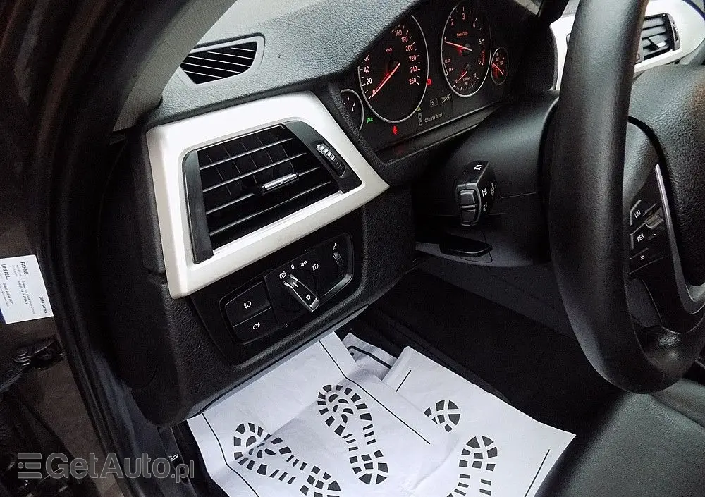 BMW Seria 3 316d Sport Line