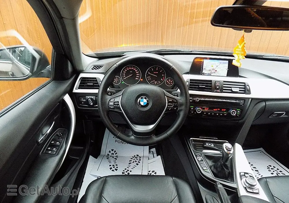BMW Seria 3 316d Sport Line