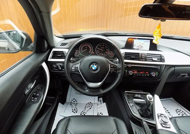 BMW Seria 3 316d Sport Line
