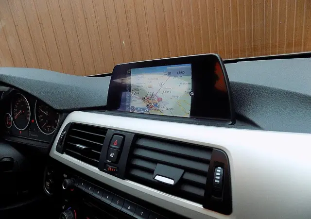 BMW Seria 3 316d Sport Line