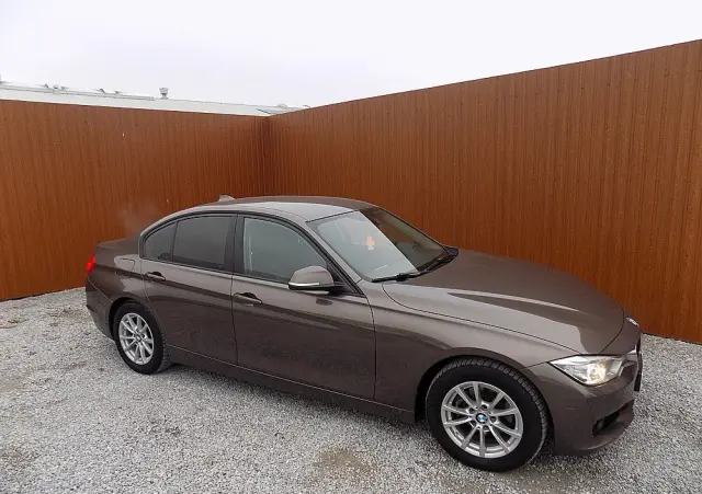 BMW Seria 3 316d Sport Line