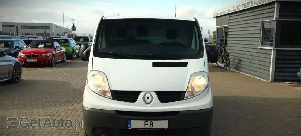 RENAULT Trafic 