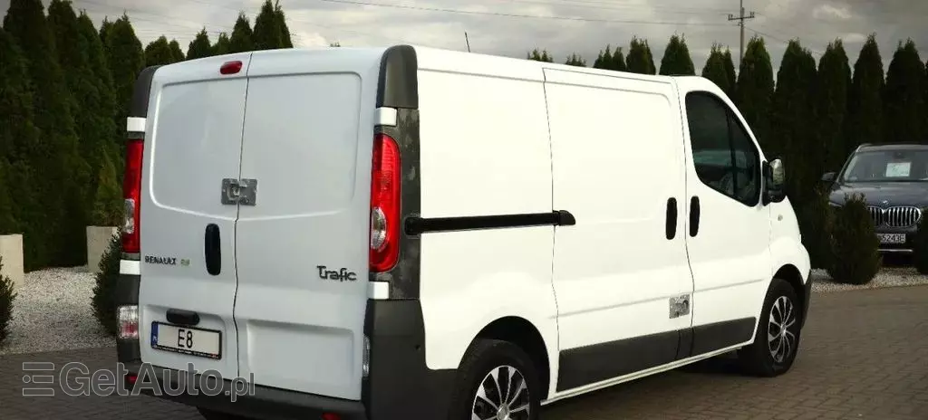 RENAULT Trafic 