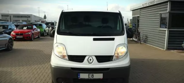 RENAULT Trafic 