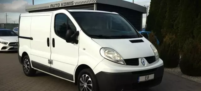 RENAULT Trafic 