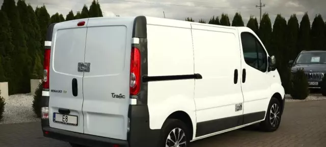 RENAULT Trafic 