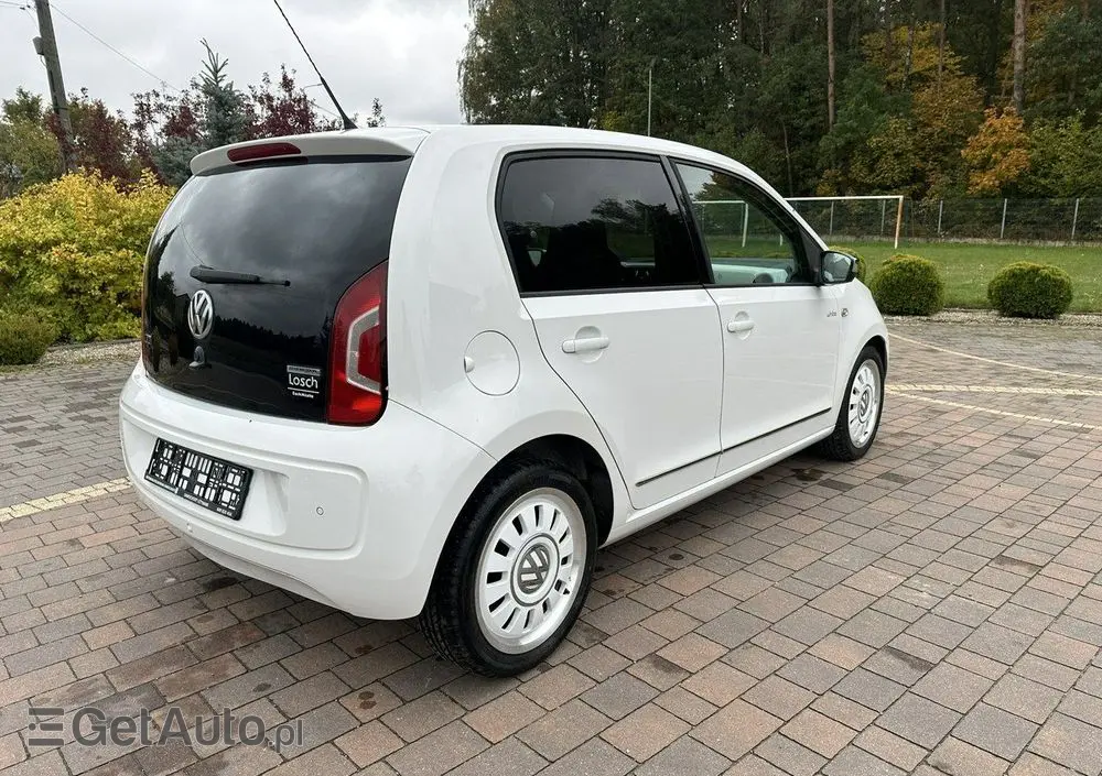 VOLKSWAGEN Up! 