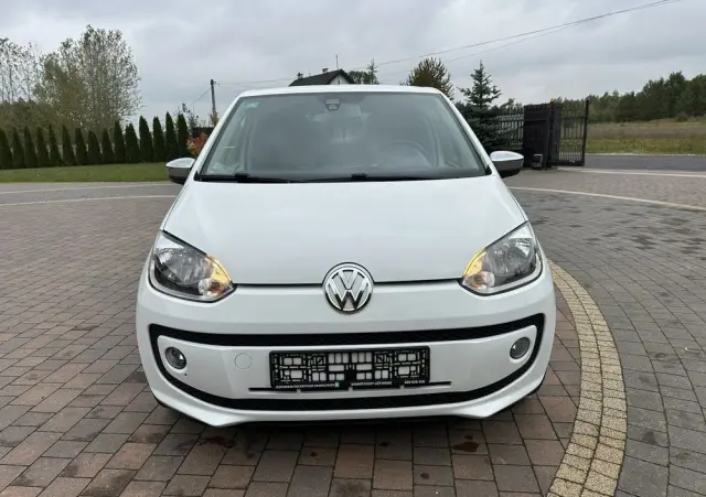 VOLKSWAGEN Up! 
