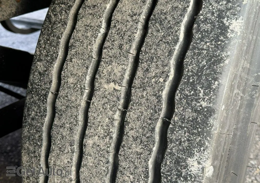 SCHMITZ CARGOBULL Standard Rama Ocynk Oś podnoszona Grudzień 2019r 