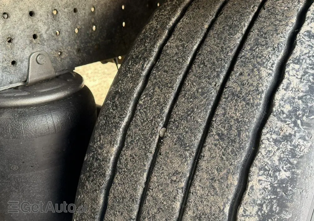 SCHMITZ CARGOBULL Standard Rama Ocynk Oś podnoszona Grudzień 2019r 