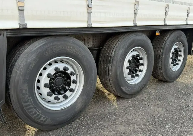 SCHMITZ CARGOBULL Standard Rama Ocynk Oś podnoszona Grudzień 2019r 