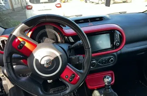 RENAULT Twingo 