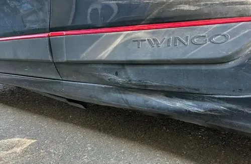 RENAULT Twingo 