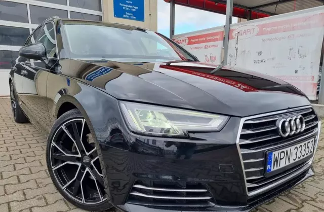 AUDI A4 