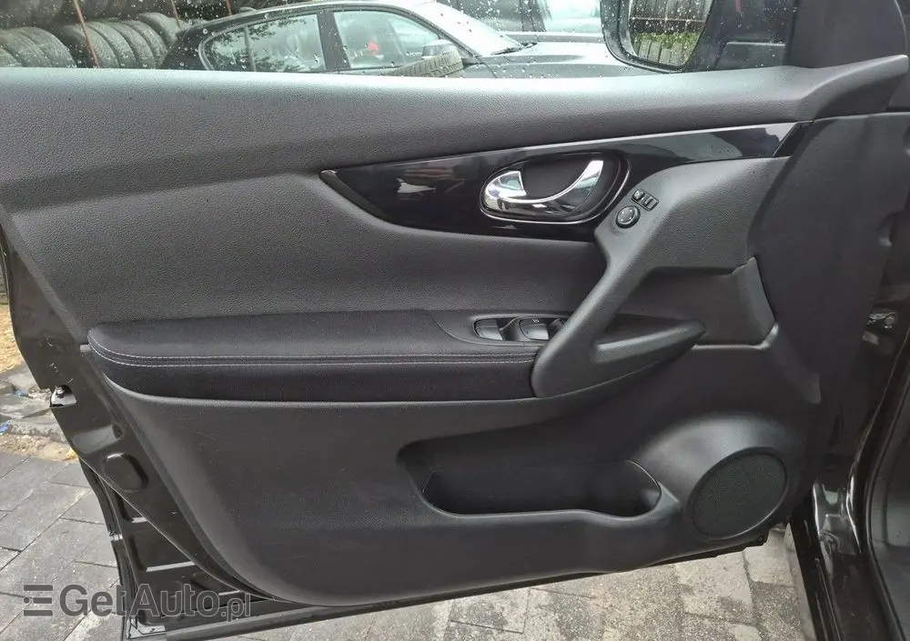 NISSAN Qashqai 1.6 DCi N-Connecta EU6