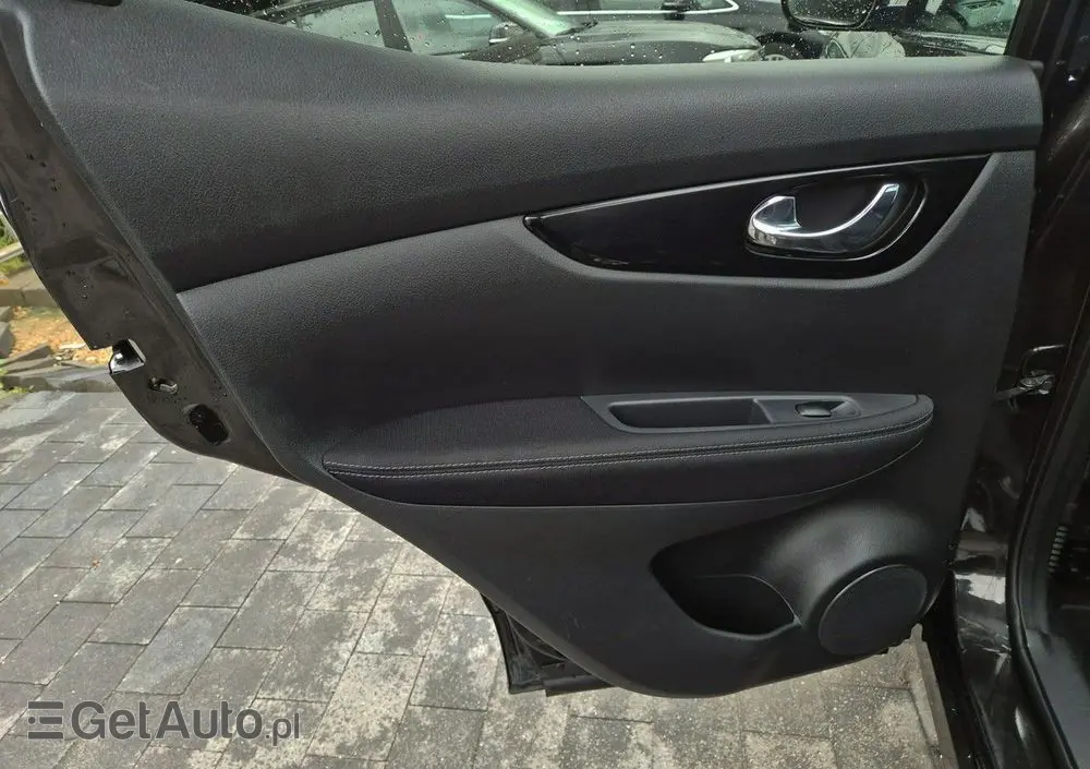 NISSAN Qashqai 1.6 DCi N-Connecta EU6