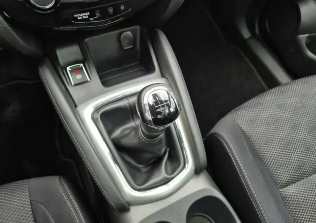 NISSAN Qashqai 1.6 DCi N-Connecta EU6