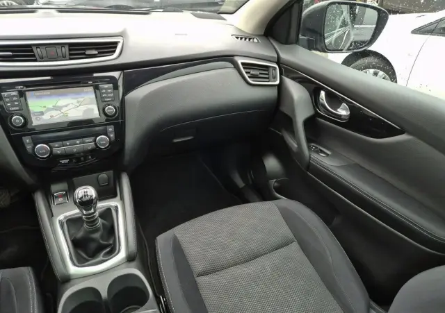 NISSAN Qashqai 1.6 DCi N-Connecta EU6