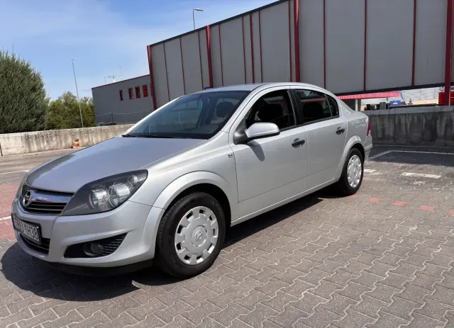 OPEL Astra Enjoy