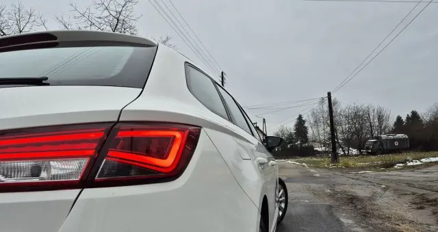 SEAT Leon 2.0 TDI DPF Start&Stop DSG Style