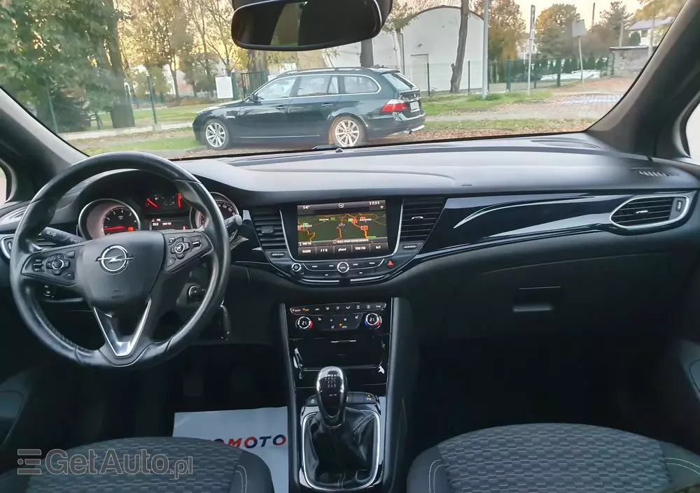 OPEL Astra 1.4 Turbo Sports Tourer Innovation