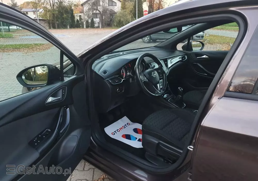 OPEL Astra 1.4 Turbo Sports Tourer Innovation