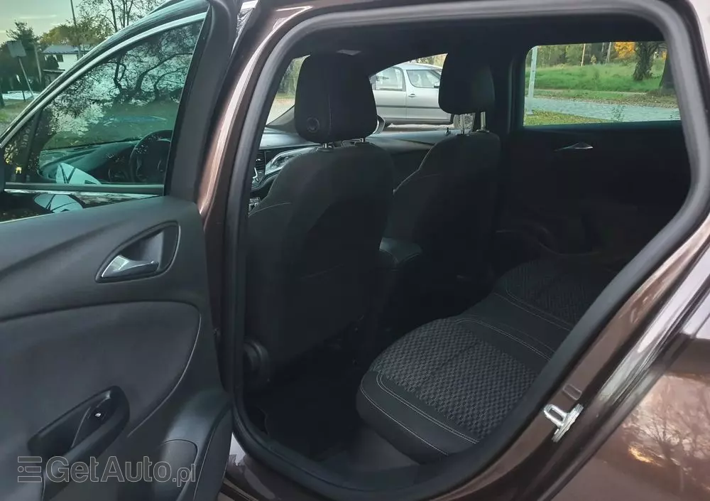 OPEL Astra 1.4 Turbo Sports Tourer Innovation