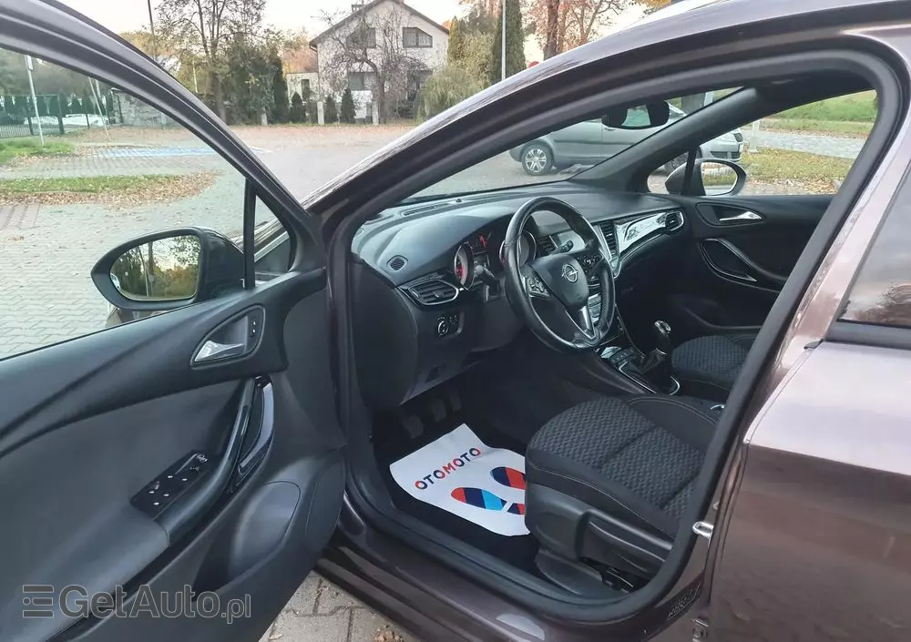 OPEL Astra 1.4 Turbo Sports Tourer Innovation