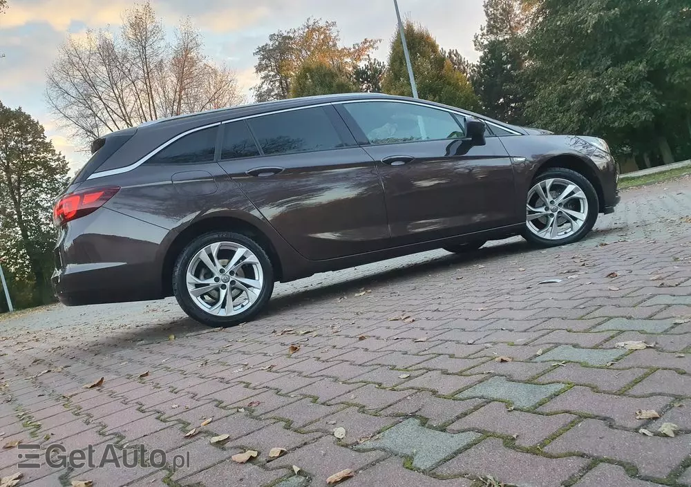 OPEL Astra 1.4 Turbo Sports Tourer Innovation