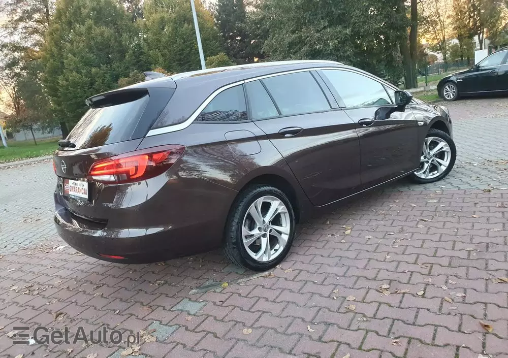 OPEL Astra 1.4 Turbo Sports Tourer Innovation