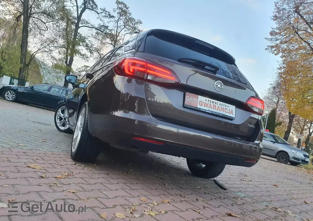OPEL Astra 1.4 Turbo Sports Tourer Innovation