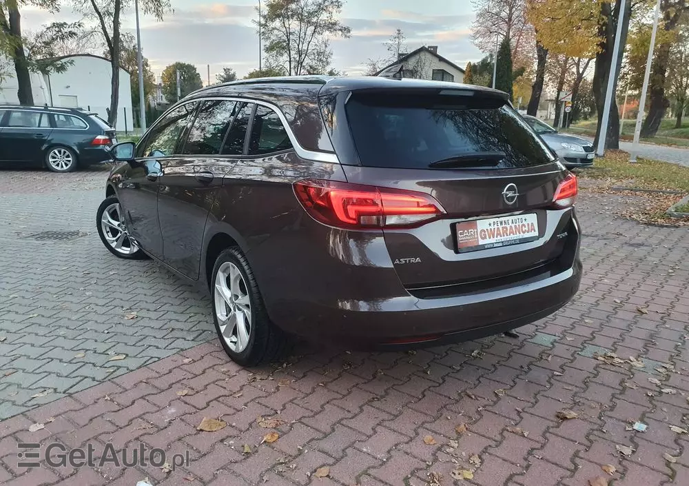 OPEL Astra 1.4 Turbo Sports Tourer Innovation