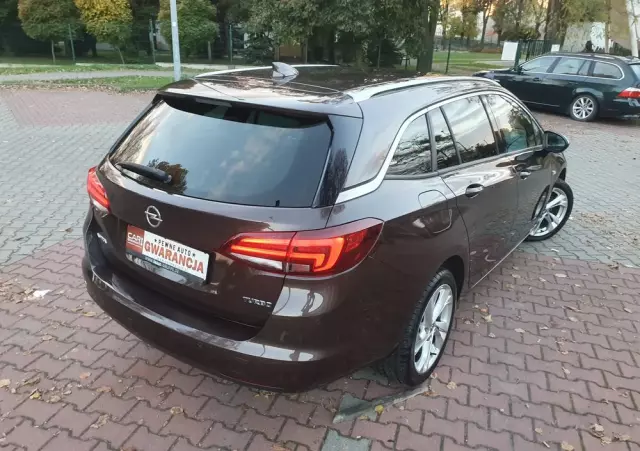 OPEL Astra 1.4 Turbo Sports Tourer Innovation