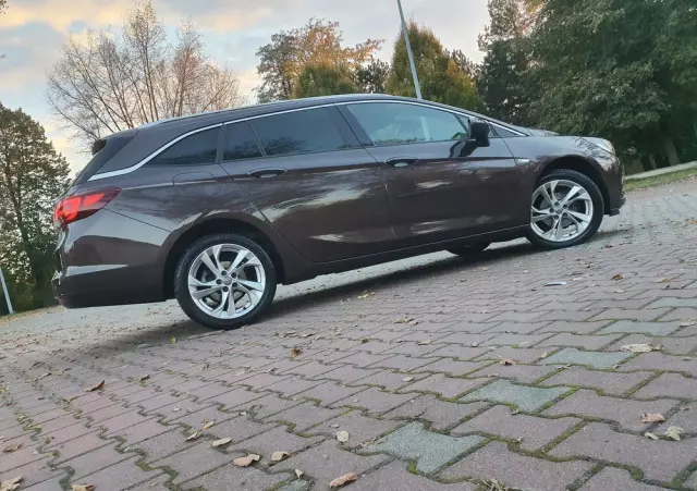 OPEL Astra 1.4 Turbo Sports Tourer Innovation