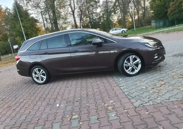 OPEL Astra 1.4 Turbo Sports Tourer Innovation