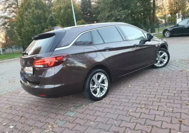 OPEL Astra 1.4 Turbo Sports Tourer Innovation