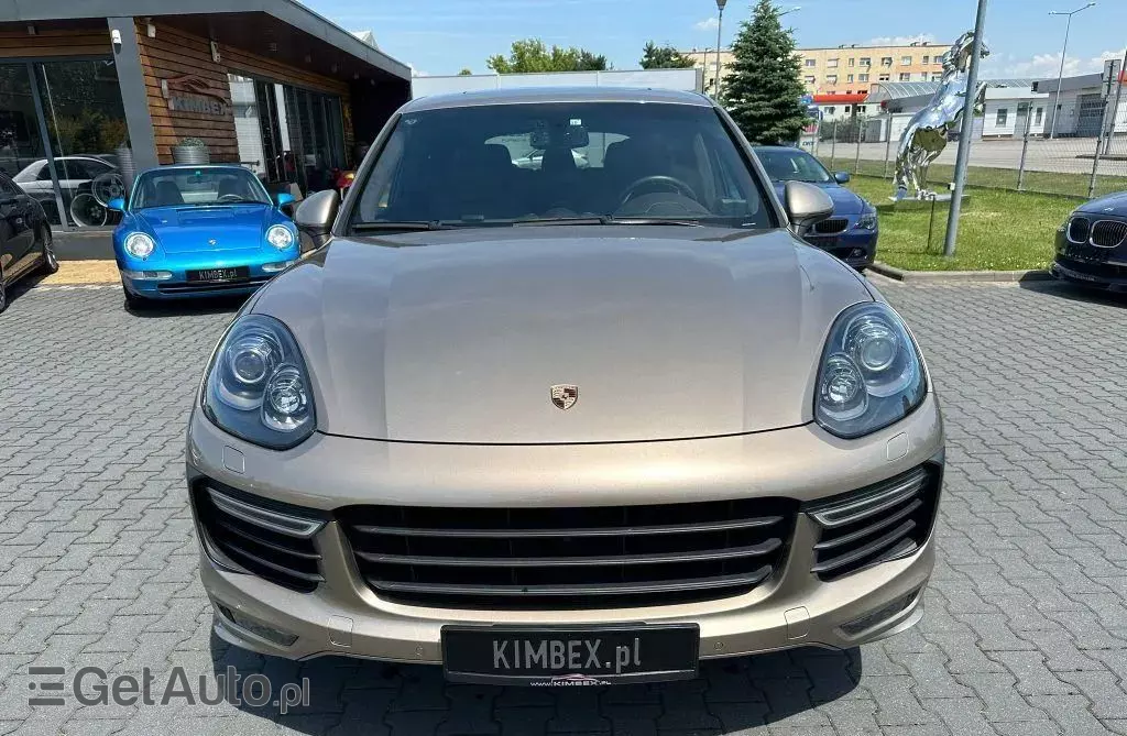 PORSCHE Cayenne 