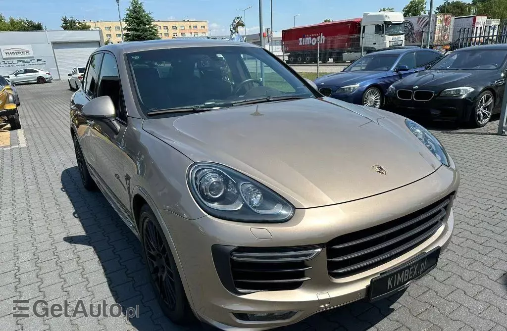 PORSCHE Cayenne 