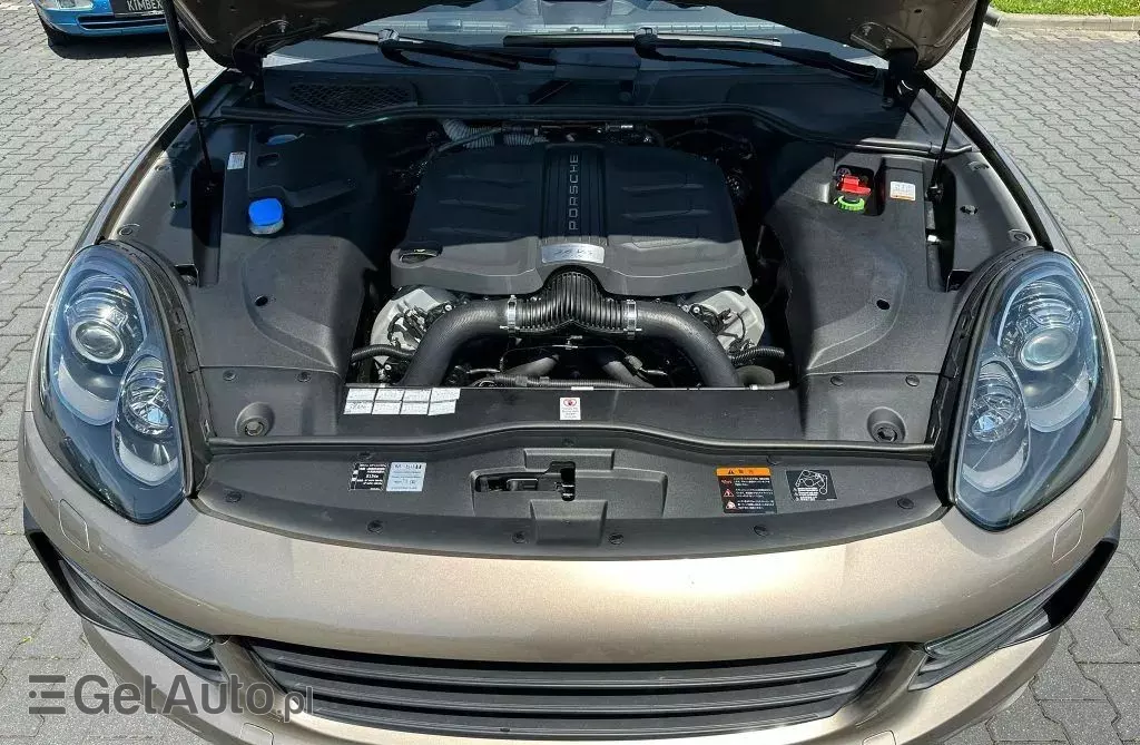 PORSCHE Cayenne 