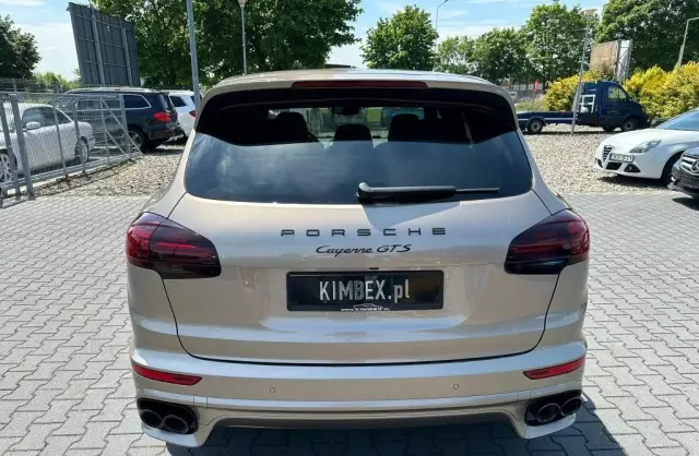 PORSCHE Cayenne 