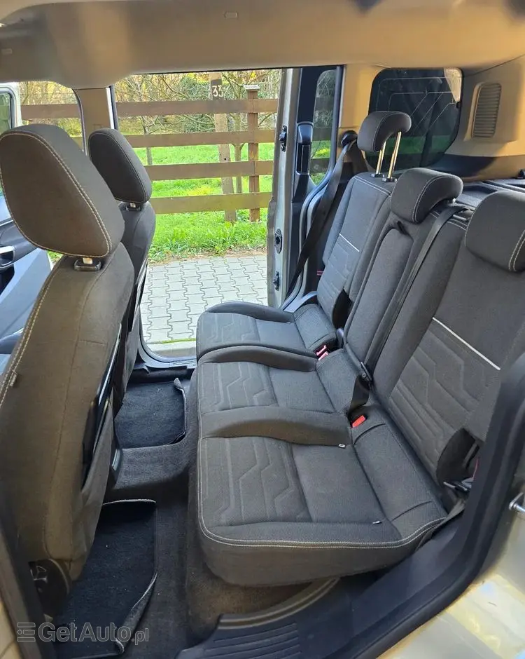 FORD Tourneo Connect 1.5 TDCi Start-Stop Titanium