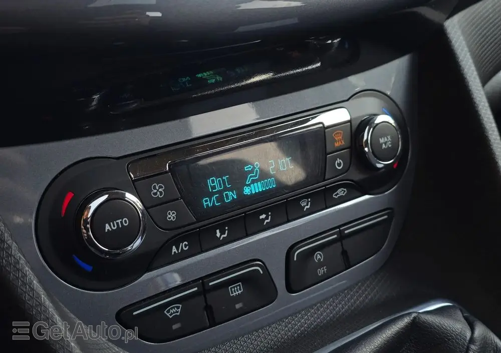 FORD Tourneo Connect 1.5 TDCi Start-Stop Titanium