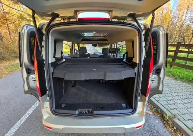 FORD Tourneo Connect 1.5 TDCi Start-Stop Titanium