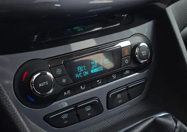 FORD Tourneo Connect 1.5 TDCi Start-Stop Titanium