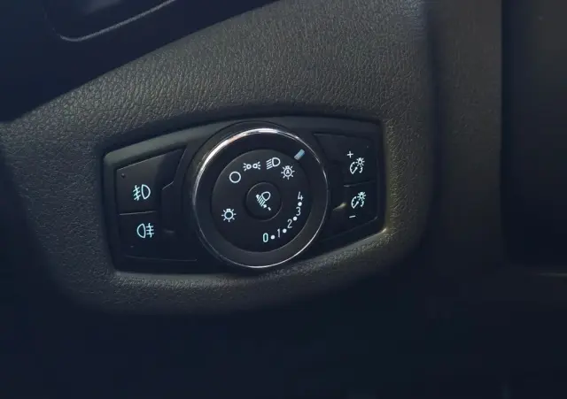 FORD Tourneo Connect 1.5 TDCi Start-Stop Titanium