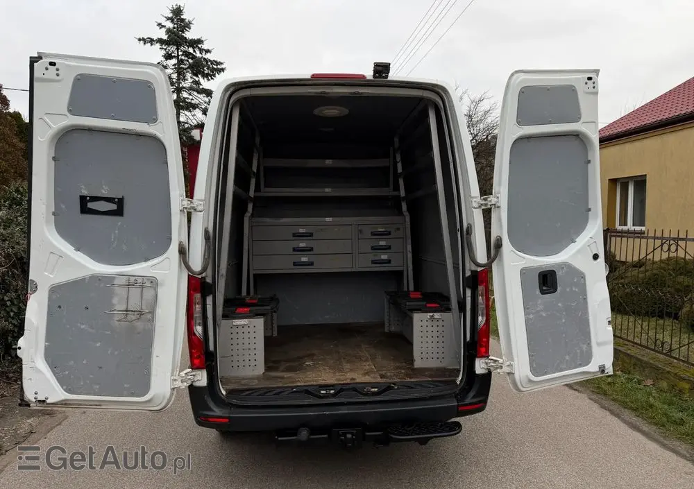 MERCEDES-BENZ SPRINTER 