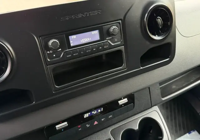 MERCEDES-BENZ SPRINTER 