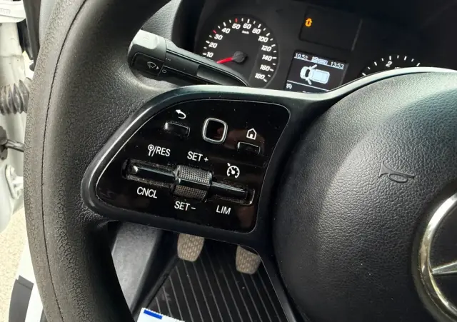 MERCEDES-BENZ SPRINTER 