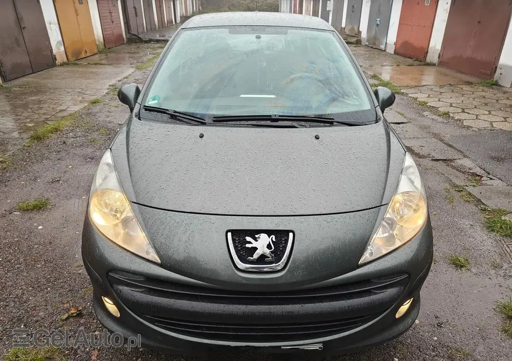 PEUGEOT 207 1.4 16V Presence
